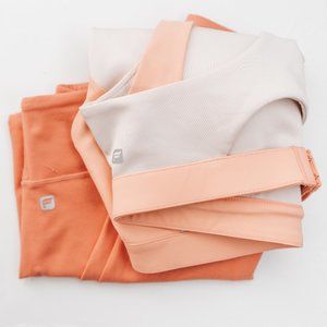 Fabletics Bundle - Sports Bra and Crop Leggings